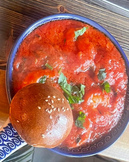 Krewetki w pomidorach