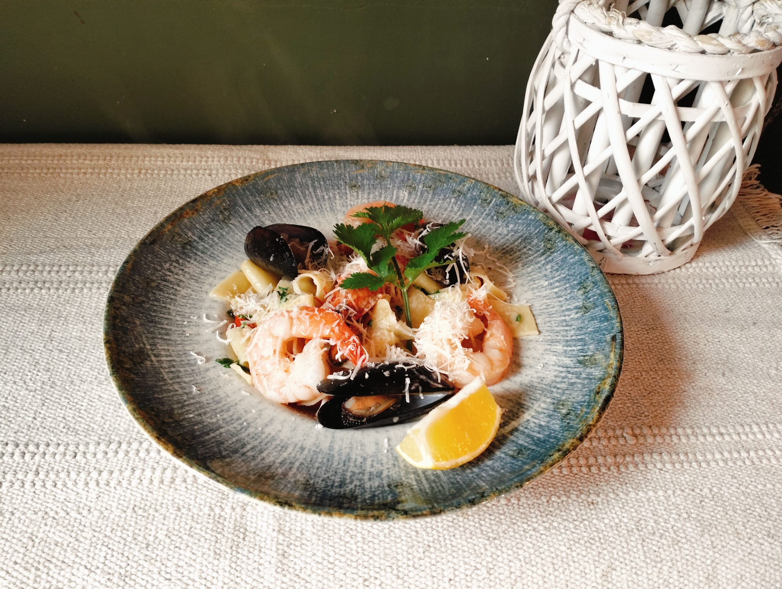 Pappardelle z owocami morza
